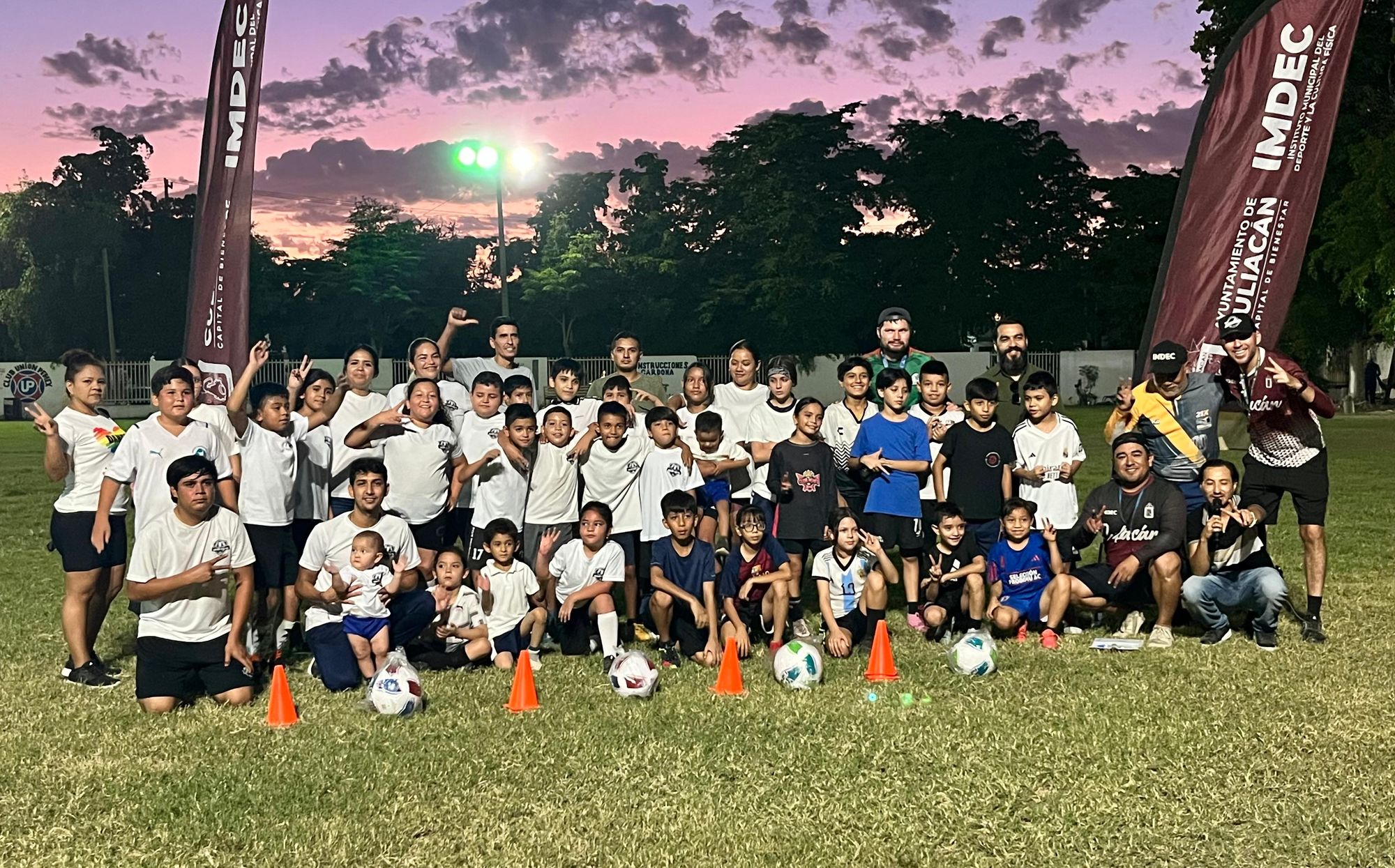 IMDEC divierte a niñas y niños de la Colonia Pemex